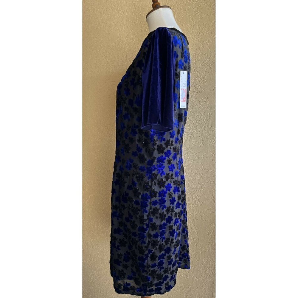 T Tahari Women's Blue Riley Floral Velvet Boat neck Burnout Dress Size L - Picture 3 of 12